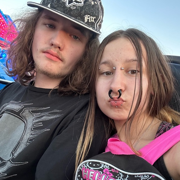 Meet your Posher, Makenzie - Picture 3 of 8